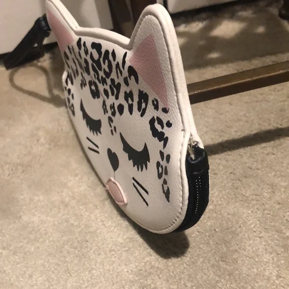 Vintage Betsey Johnson kitten wristlet found in drawer. - Picture 7 of 8